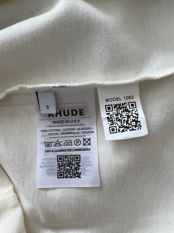 Maximizing Your Wardrobe: Stylish Ways to Wear Thrifted Clothing